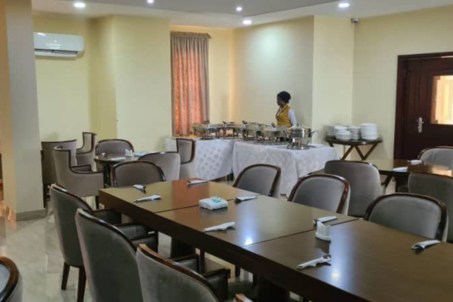 Golden_Alpine-Resort_Hotel-Banquet_Hall-04